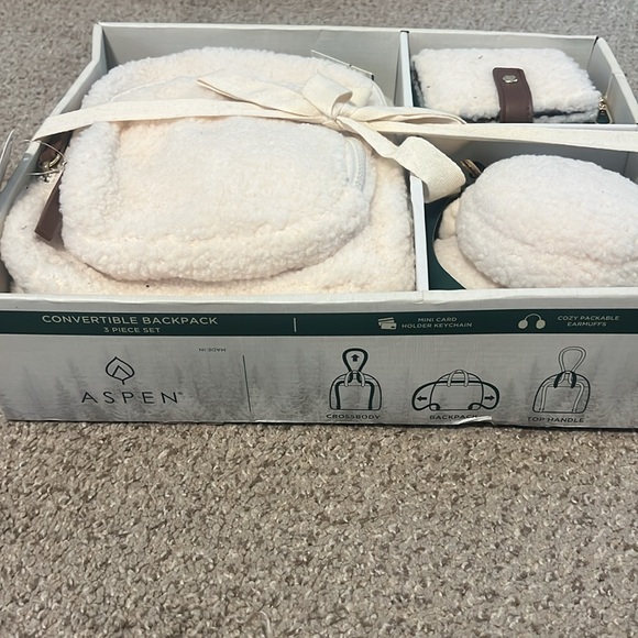 3 pc set - Picture 2 of 3